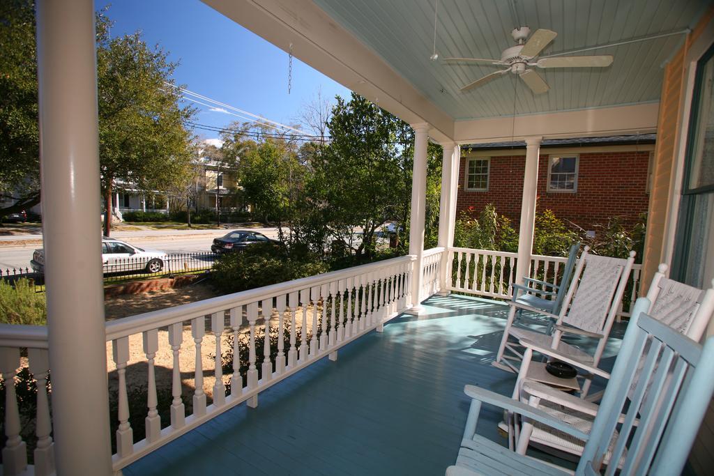 C.W. Worth House Bed And Breakfast Wilmington Room photo