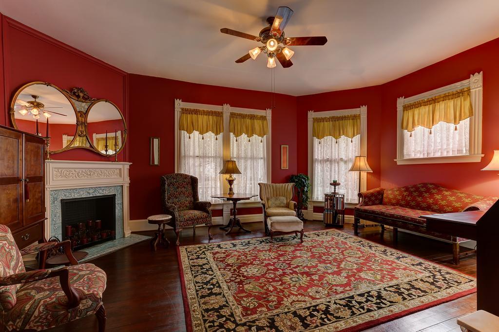 C.W. Worth House Bed And Breakfast Wilmington Exterior photo